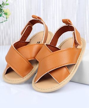 Cute Walk by Babyhug Solid Booties With Velcro Closure - Brown