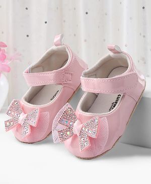 Cute Walk by Babyhug Booties With Bow Applique - Pink