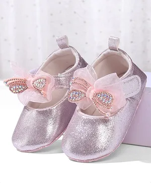 Cute Walk by Babyhug Velcro Closure Booties
                      with Bow Applique - Peach