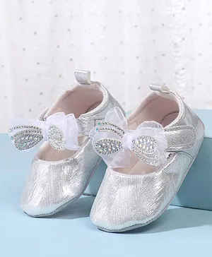 Cute Walk by Babyhug Velcro Closure Booties
                      with Bow Applique - Silver