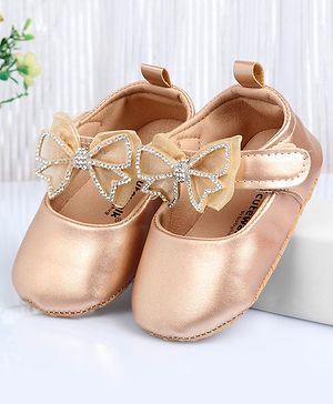 Cute Walk by Babyhug Booties With Bow Applique - Rose Gold