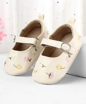 Cute Walk by Babyhug Velcro Closure Booties
                      with Floral Embroidery - White
