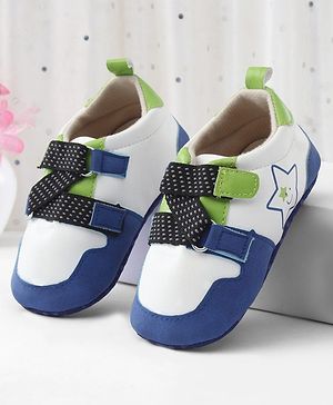 Cute Walk by Babyhug Booties With Velcro Closure - Light Blue