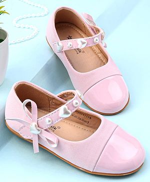 Cute Walk by Babyhug Ballerina with Velcro Closure & Heart Applique - Pink