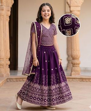 Pine Kids Woven Half Sleeves Lehenga Choli Set With Floral Embroidery & Dupatta - Wine
