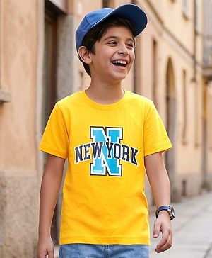 Pine Kids Cotton Knit Half Sleeves T-Shirt With New York Print - Yellow