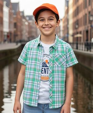 Pine Kids Cotton Woven Half Sleeves Checkered Shirt With T-Shirt - Multicolour