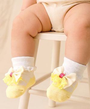 Cute Walk by Babyhug Socks With Bow Applique - Yellow