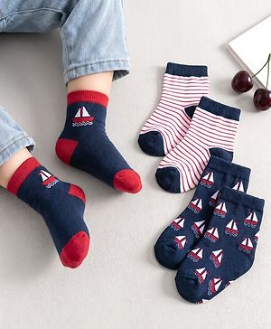 Cute Walk by Babyhug Ankle Length Anti Bacterial Socks with Boat Design Pack of 3 - Navy & White