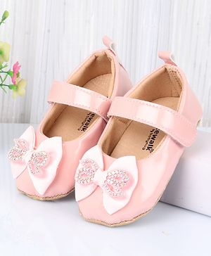 Cute Walk by Babyhug Velcro Closure Booties With Bow Applique - Pink