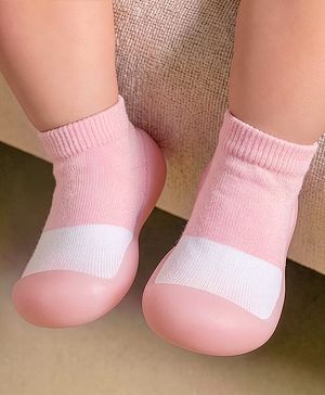 Cute Walk by Babyhug Slip On Socks Shoes - Pink