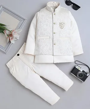 Fourfolds Woven Full Sleeves Solid
                              Sherwani & Trouser Set With Floral
                              Embroidered & Pearl Embellished Ethnic
                              Brooch Detailed Jacket - Cream