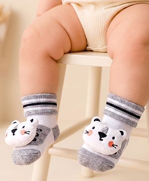 Cute Walk by Babyhug Socks Shoes With Animal Applique - Multicolor