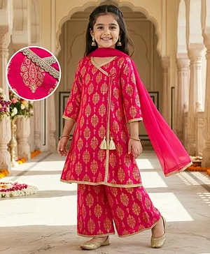 EARTHY TOUCH Cotton Jersey Knit Full
                              Sleeves Kurta Salwar Set With Floral Foil
                              Print & Dupatta - Dark Pink