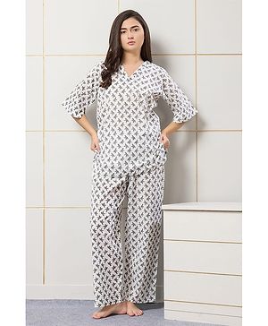 Piu Cotton Woven Half Sleeves...