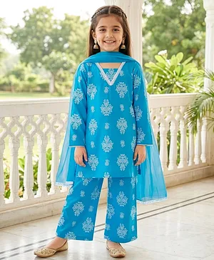 EARTHY TOUCH Cotton Jersey Knit Full
                              Sleeves Kurti Salwar Set with Dupatta
                              & Floral Print - Blue