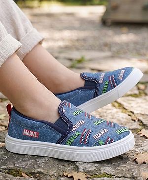 Pine Kids Marvel Slip On Casual Shoes With Avengers Graphics - Blue