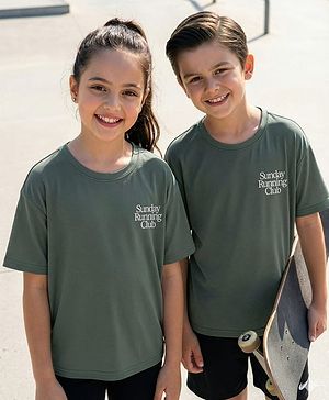 Pine Active Knit Drop Shoulder Half Sleeves T-Shirt With Sunday Running Club Print - Green