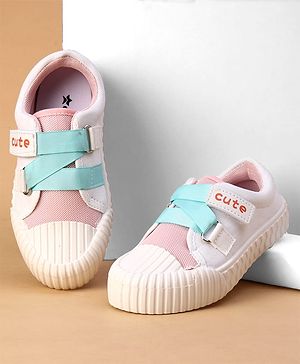 Cute Walk by Babyhug Velcro...
