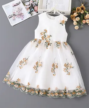 Mark & Mia Sleeveless Party Dress
                              With Floral Embroidery - White