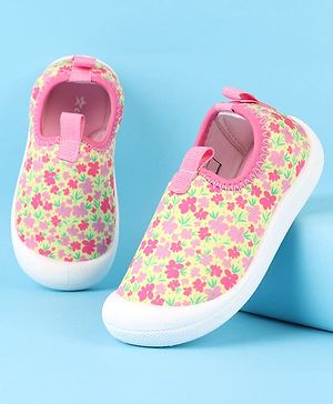 Cute Walk by Babyhug Slip On Casual Shoes with Floral Print - Pink