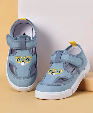 Cute Walk by Babyhug Velcro Closure Casual
                      Shoes with Embroidery - Blue