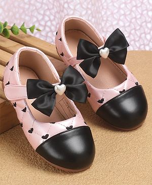 Babyoye Velcro Closure...