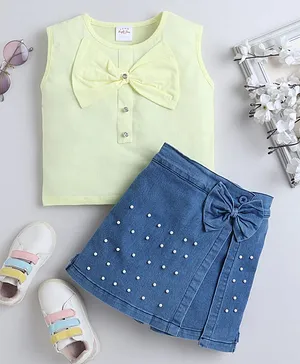 Bright Stars KIDSWEAR Single Jersey
                              Knit Sleeveless Bow Applique Detailed Top
                              & Skorts Set - Yellow