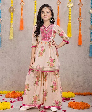 Joy Cotton Cotton Woven Three Fourth
                              Sleeves Floral Embroided & Printed
                              Kurti & Sharara Set - Pink