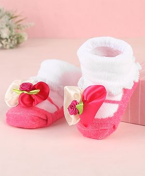 Cute Walk by Babyhug Ankle Length Socks Shoes With Floral Applique - Pink