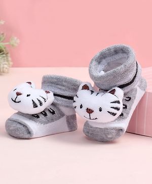 Cute Walk by Babyhug Fabric Ankle Length Socks Shoes with Kitten Design & Applique- Grey