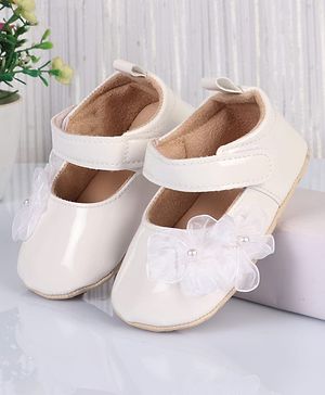 Cute Walk by Babyhug Velcro Closure Booties With Floral Applique - White