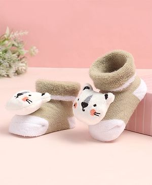 Cute Walk by Babyhug Sock Shoes with Kitty Applique - Multicolor