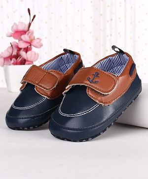 Cute Walk by Babyhug Velcro Closure Nautical Theme Embroidered Booties - Navy Blue