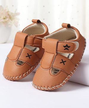 Cute Walk by Babyhug Velcro Closure Booties - Brown