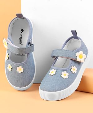 Cute Walk by Babyhug Velcro Closure Casual shoes With Floral Applique - Blue