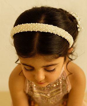 CHOKO Pearl Embellished Hair...