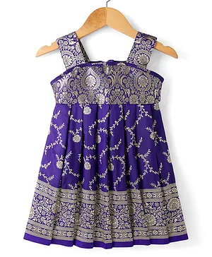 Bhartiya Paridhan Silk Woven Flared
                              Sleeveless Ethnic Dress With Floral Foil
                              Print - Purple