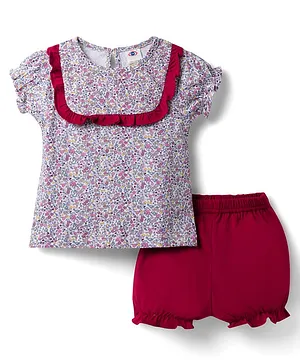 Zero Sinker Knit Half Sleeves Floral
                              Printed T-Shirt & Shorts Set - Wine
                              & Multicolor
