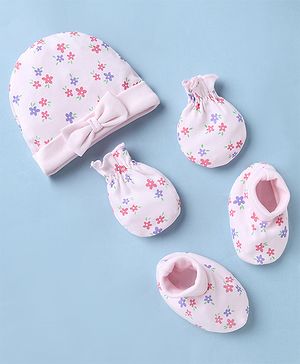 Babyhug 100% Cotton Interlock Knit Caps Mittens & Booties with Dinosaur Print White - Diameter 15.5 cm
