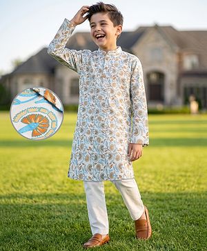 Pine Kids Cotton Woven Full Sleeves Kurta Pyjama Set With Floral Print - White