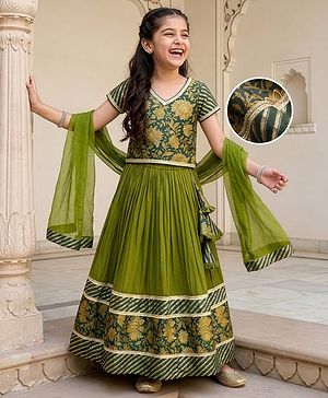 Pine Kids Woven Half Sleeves Lehenga Choli & Dupatta Set With Floral Print & Lace Detailing - Olive Green