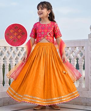 Pine Kids Woven Half Sleeves Choli & Lehenga Set with Geometric Print - Light Red & Orange