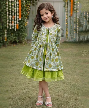 The Magic Wand Cambric Woven Three
                              Fourth Sleeves Lace Embellished Dress With
                              Floral Printed Shrug - Green