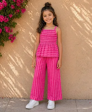 The Magic Wand Cotton Woven
                              Sleeveless Smocked Detailed Abstract
                              Printed Top & Pants Set - Fuchsia