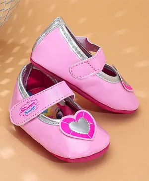 Shimmer & Shine Booties With Heart Patch - Pink