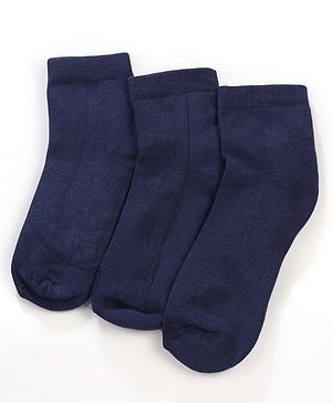Pine Kids Cotton Knit Ankle Length Socks With Logo Design Set Of 3 - Light Blue, Black & Cream