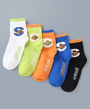 Pine Kids Cotton Mix Knit Ankle Length Socks With Brand Logo Print Set of 5 - Blue, White & Black