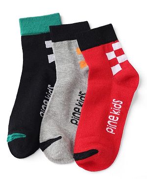 Pine Kids Cotton Knit Ankle Length Socks With Text Design Pack of 3 in Red Black Grey
