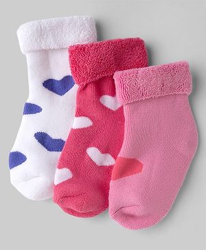 Cutewalk By Babyhug Anti-Bacterial Ankle Length Knit Socks with Heart Design Pack Of 3 - White & Pink